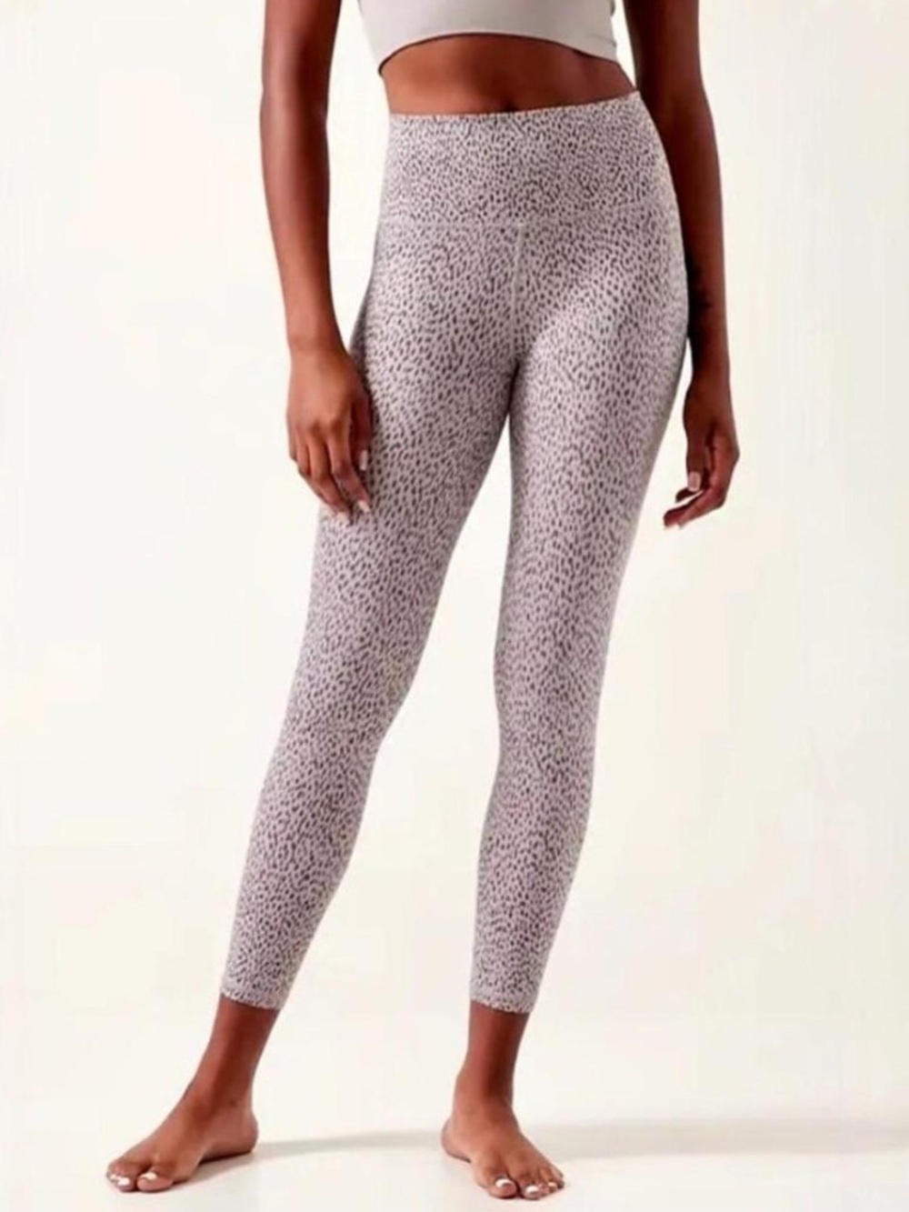 Athleta Black Gray Salutation Stash 7/8 Tight Cropped Leggings Animal Print